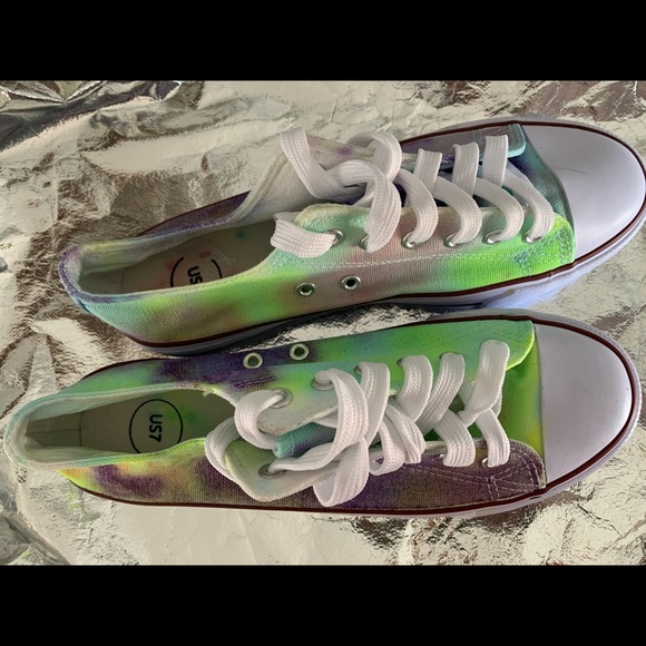 NWT handmade tie dye sneakers - Picture 14 of 15